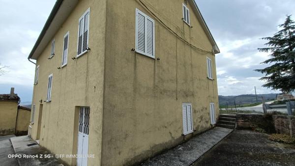 Casa colonica in Contrada Ferrini, Falerone — foto 3 di 5