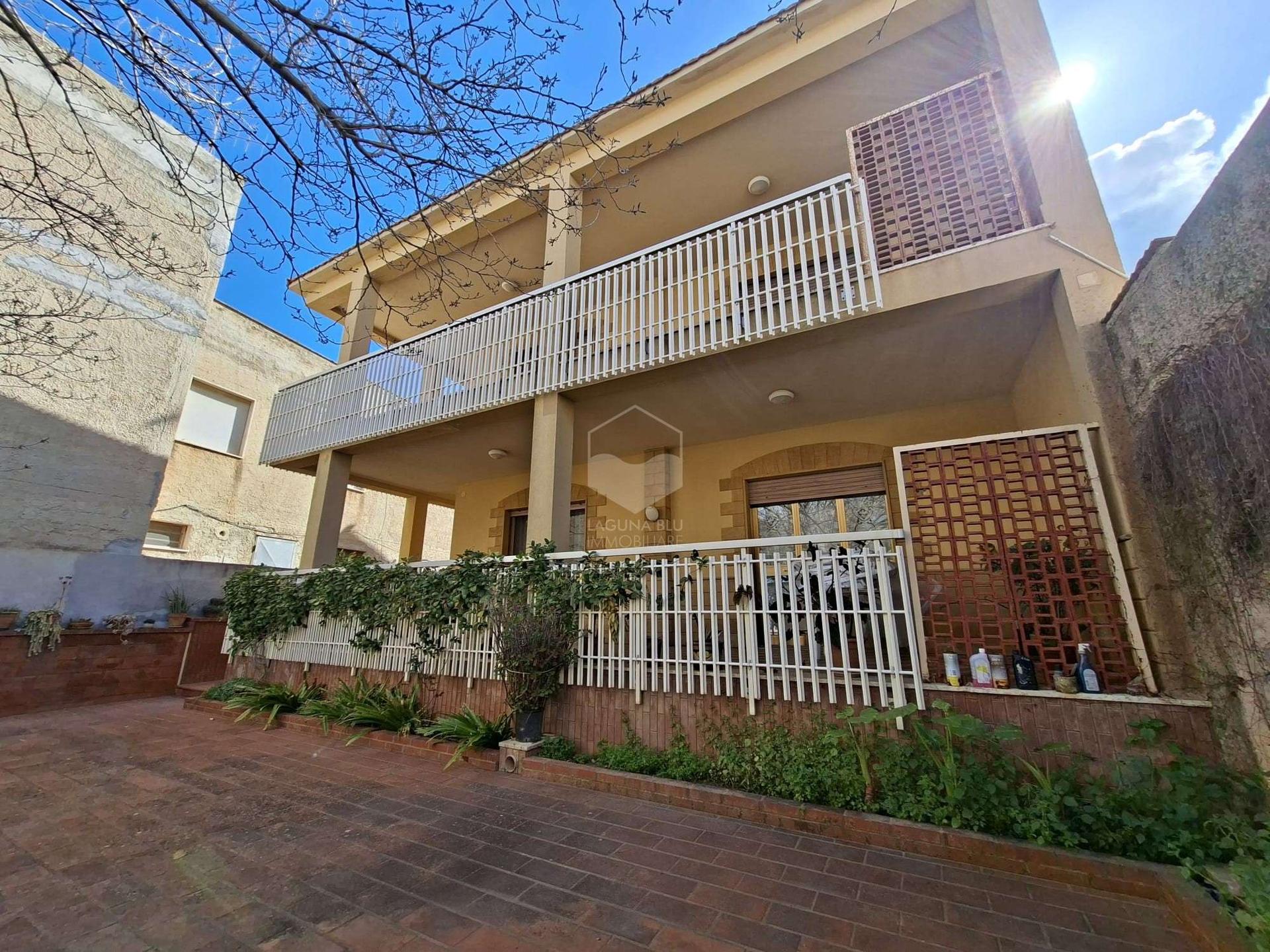Villa unifamiliare in Lungomare San Vito, Mazara del Vallo