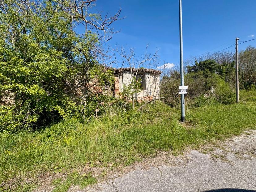 Rustico in Fraz. Rocchetta Snc, Fabriano — foto 2 di 5
