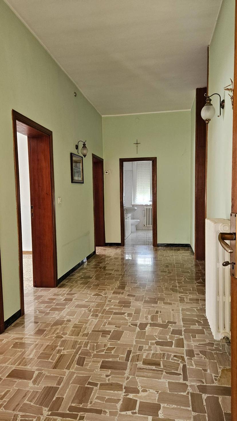 Quadrilocale in Località Rosciano, Fano