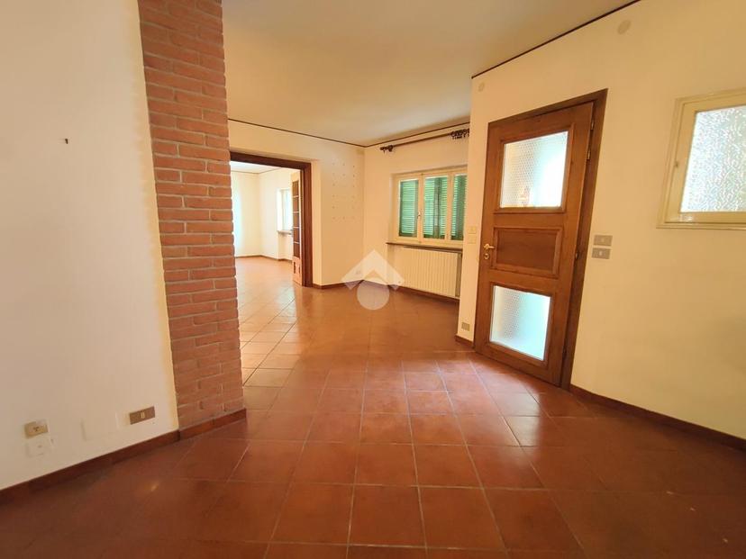 Casa indipendente in Piazza Monsignor F. Guerra 4, Volpedo — foto 2 di 5