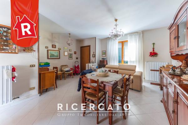 Villa in Via 25 Aprile 81, Surbo