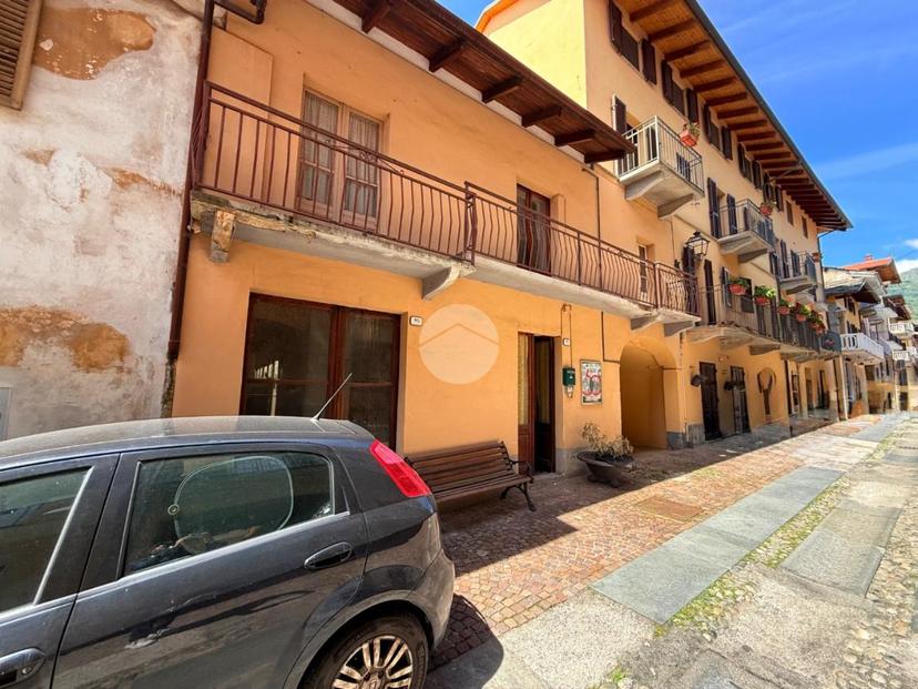Casa indipendente in Via Cavour 80, Corio