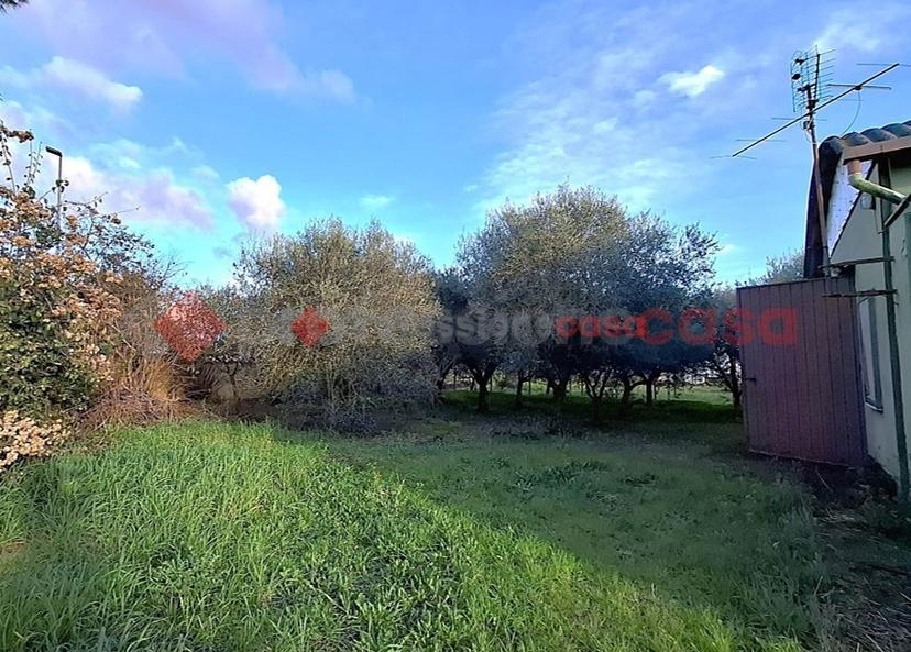 Villa in Via Torricelli 14, Aprilia — foto 2 di 5