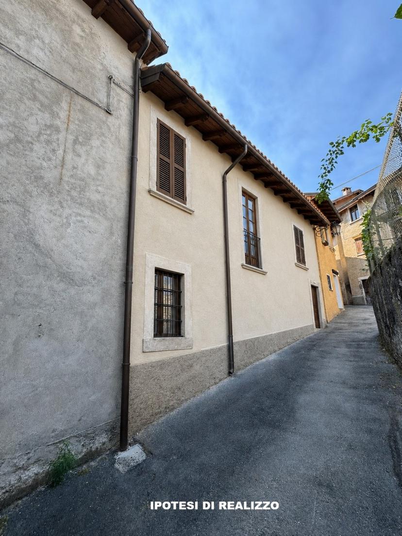 Casa indipendente, Montegrino Valtravaglia