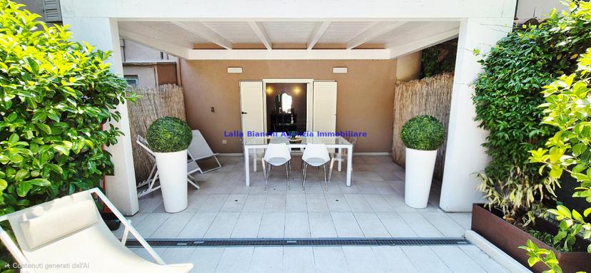 Villa unifamiliare in Piazzale Giosuè Carducci, Pesaro — foto 4 di 5