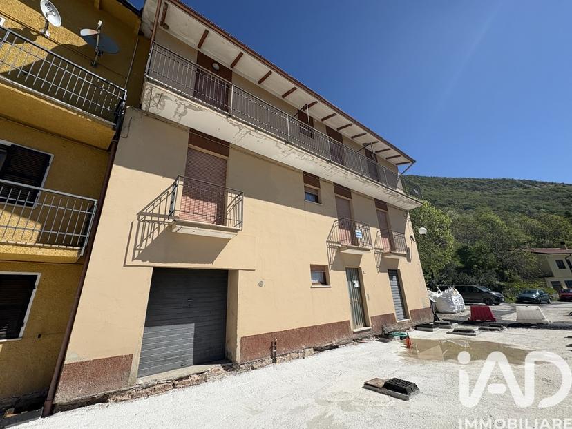 Casa indipendente in Frazione Serravalle di Carda, Apecchio — foto 4 di 5