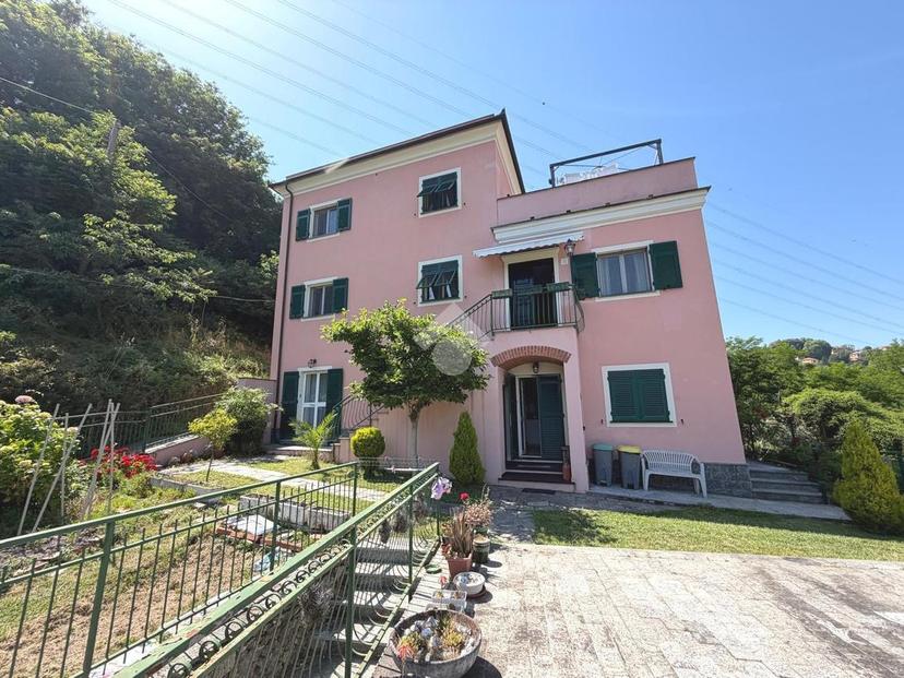 Villa in Via Francesco Profumo 22, Serra Riccò — foto 2 di 5