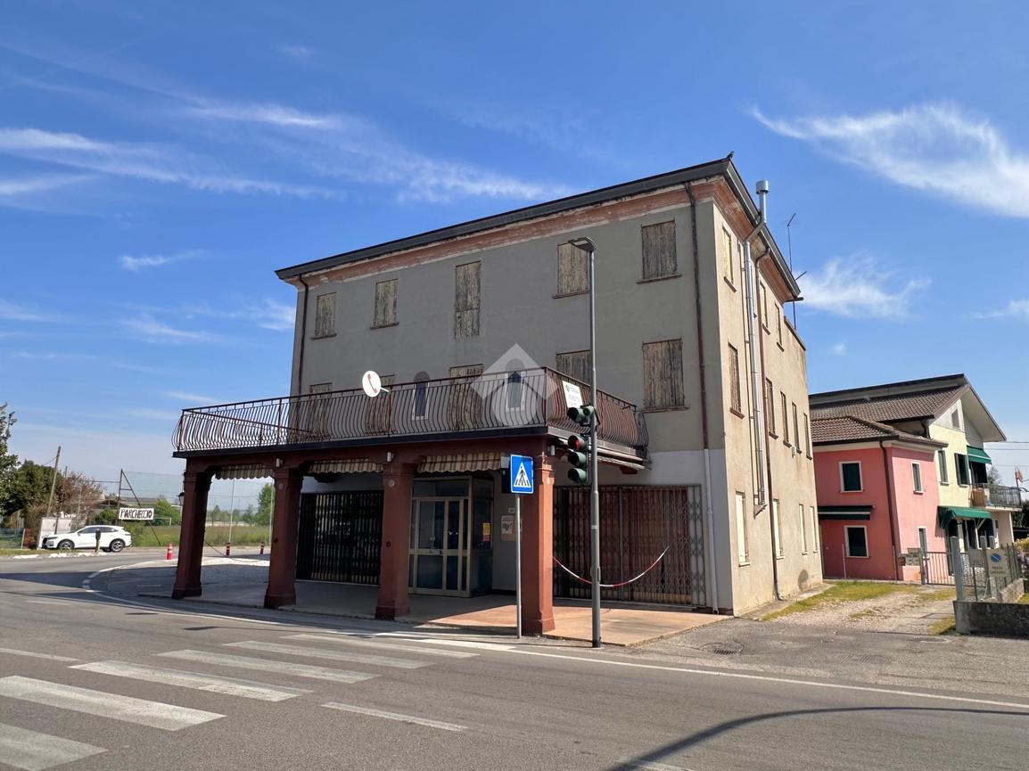 Villa in Via Corso del Popolo 30, Trebaseleghe