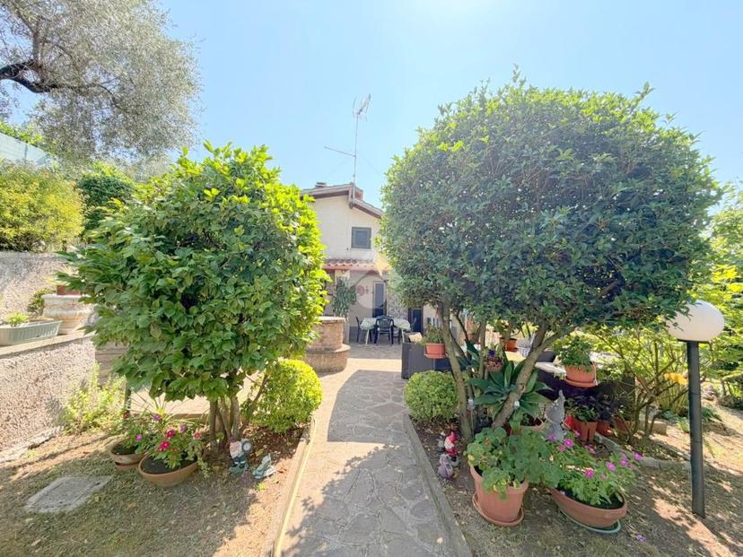 Casa indipendente in Via Fontana Marcaccio 217, Velletri — foto 3 di 5