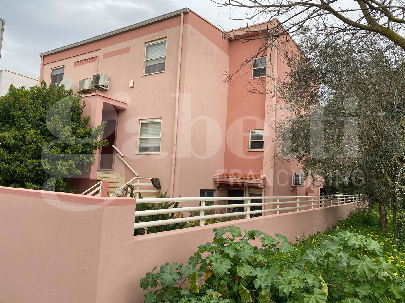 Villa a schiera in Via Verga 62, Oristano