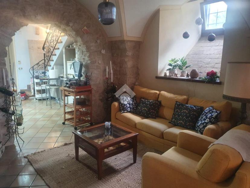 Casa indipendente in Via Tor di Lotte 21, Veroli — foto 3 di 5
