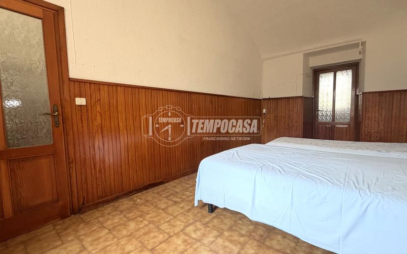 Casa indipendente in Via Barazze, Cossato