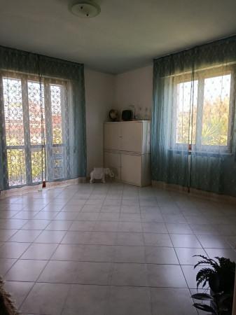 Villa bifamiliare in Via Cucchiara, Massa