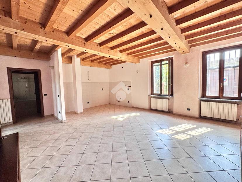 Casa indipendente in Via Castelletto 13, Casarile
