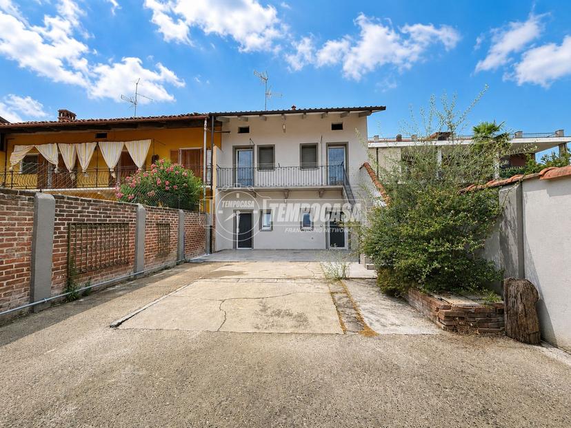 Casa indipendente in Via Garibaldi, Cigliano — foto 2 di 5