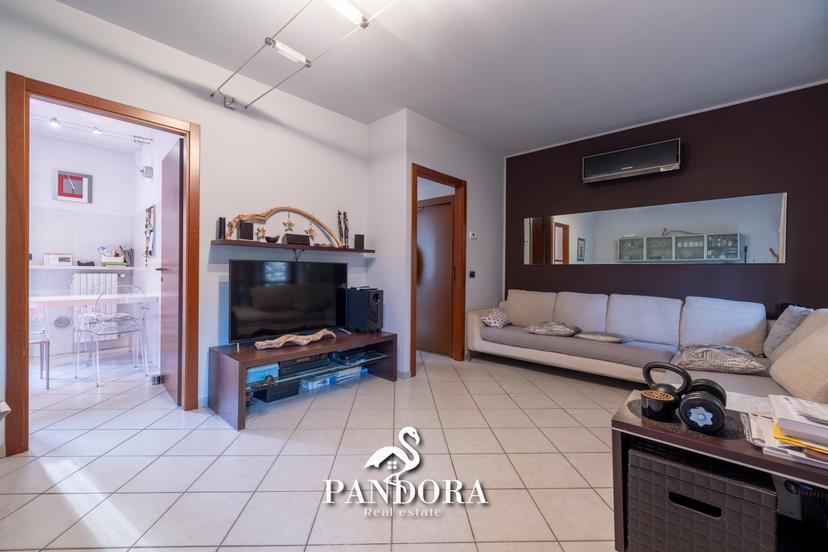 Villa a schiera in Via Carreggia 101f, Cardano al Campo — foto 5 di 5
