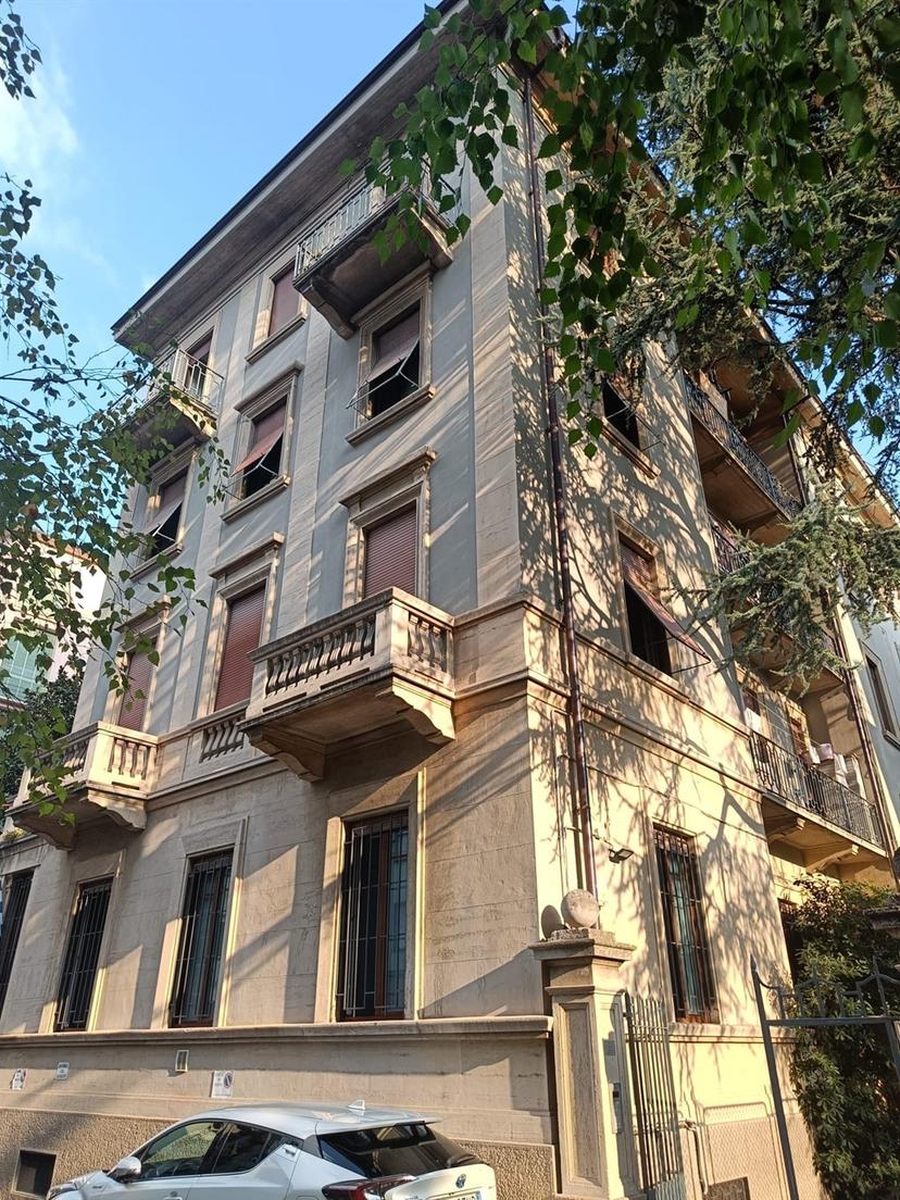 Trilocale, Como — foto 2 di 4