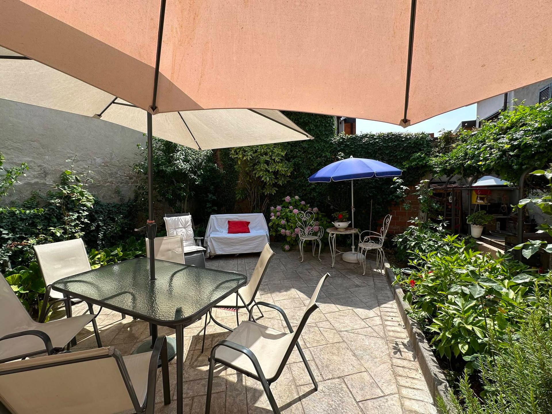 Casa indipendente, Lugagnano Val d'Arda