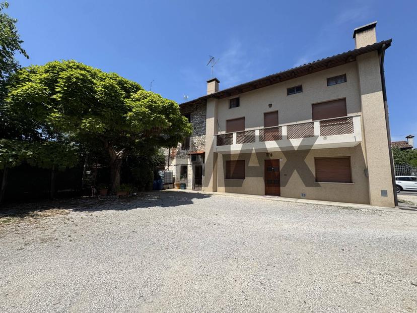 Casa indipendente, Pasian di Prato — foto 4 di 5