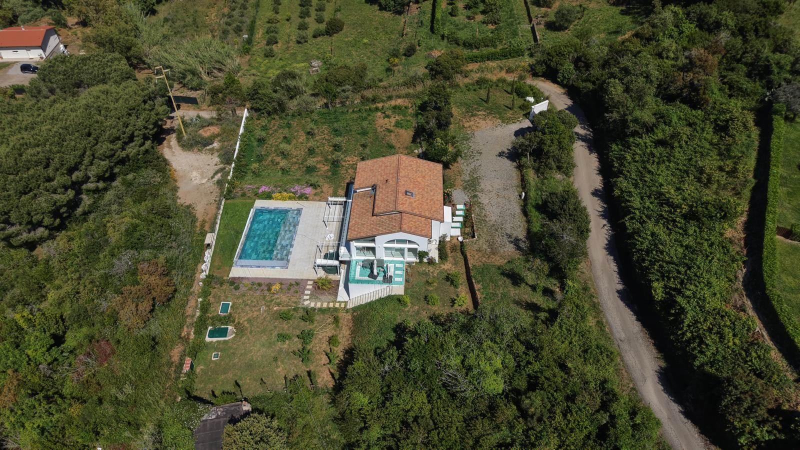 Villa, Capoliveri