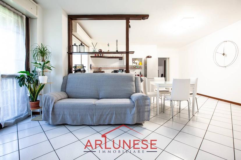 Trilocale in Via Kolbe 7/B, Villa Cortese