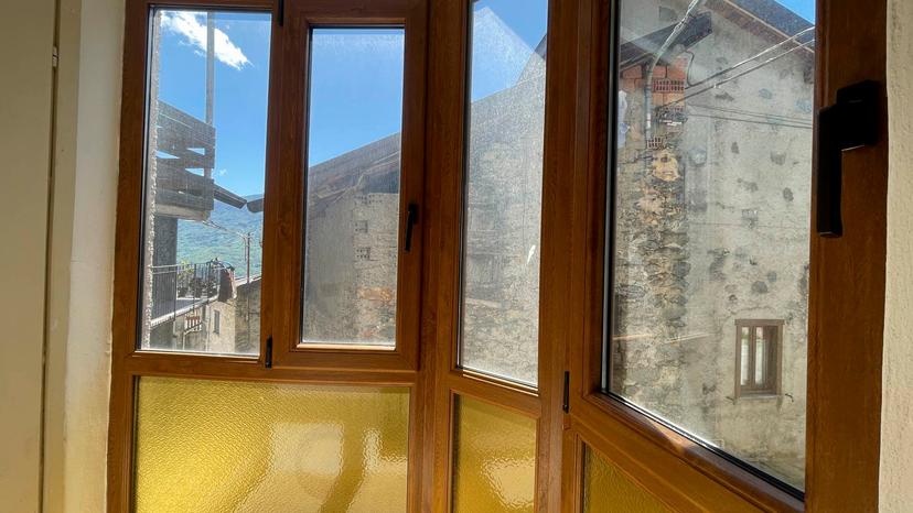 Casa indipendente in Via Unione, Cino — foto 3 di 5