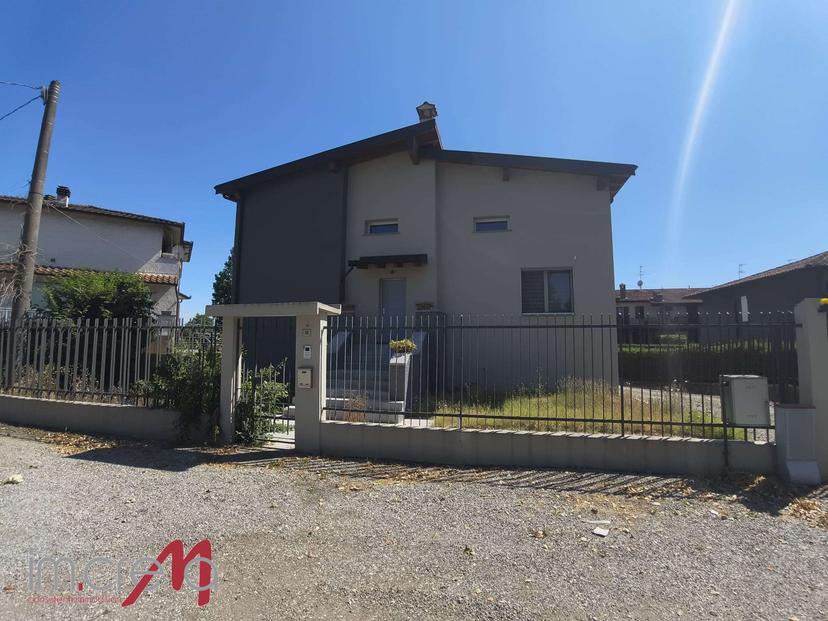 Villa unifamiliare in Via Cremona, Pizzighettone — foto 4 di 5