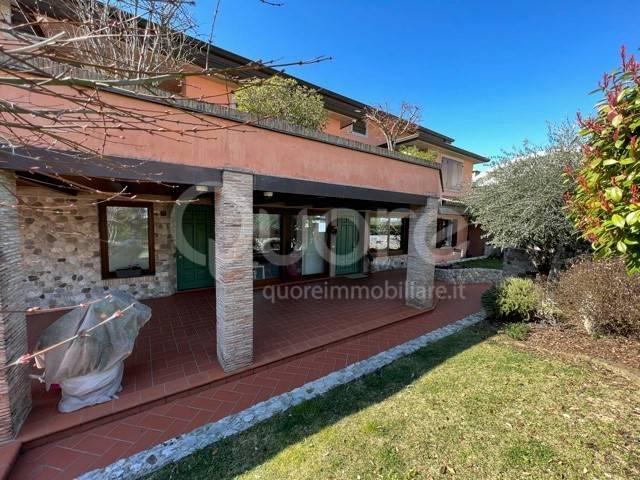 Villa in Via della Chiesa 33, Dignano