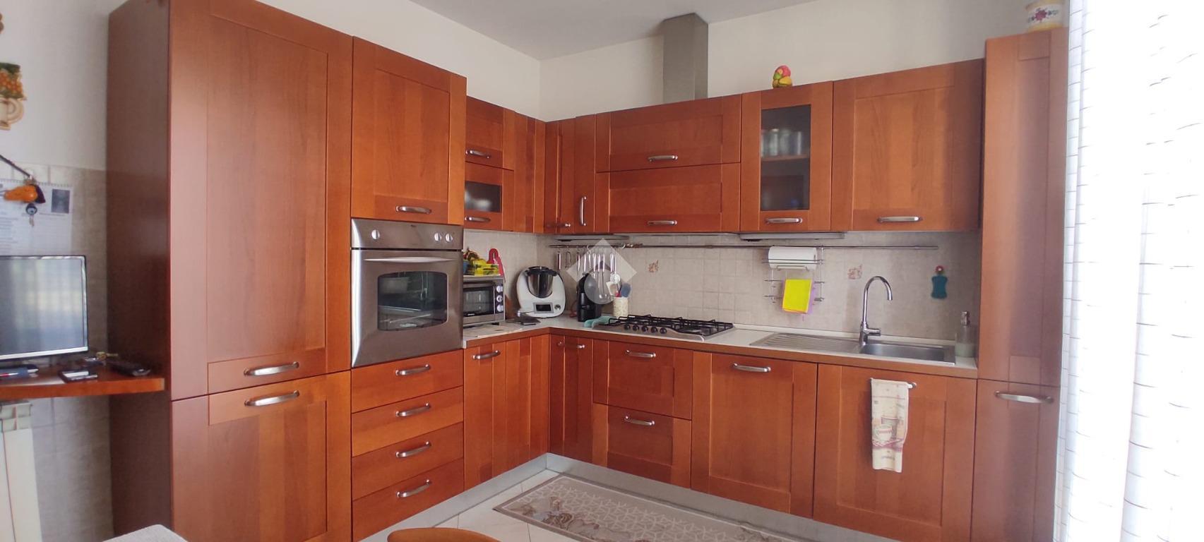 Villa in Via Silvio Pellico 36, Lonate Pozzolo