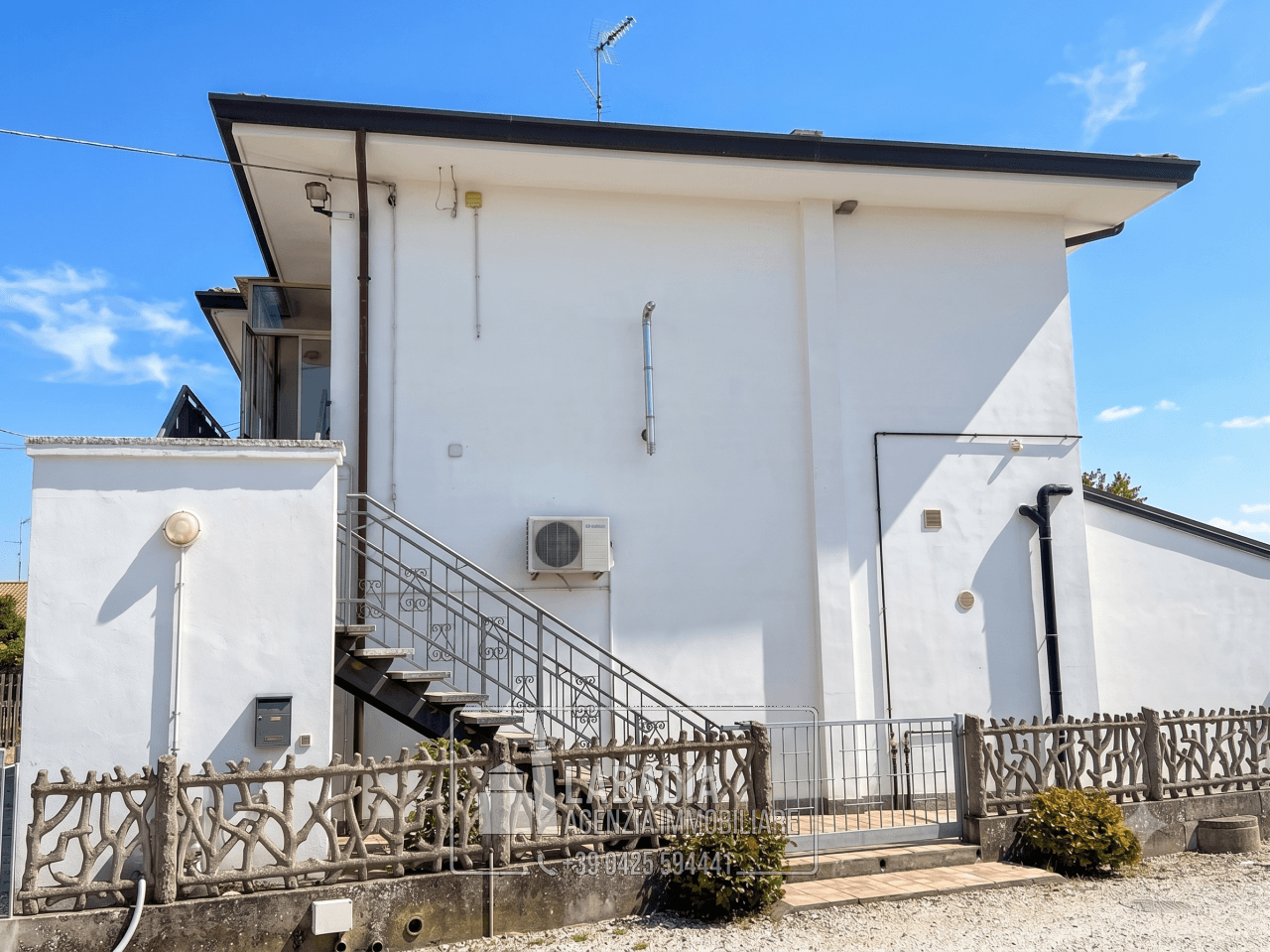 Villa in Via Gorghi 393, Canda