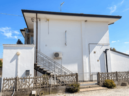 Villa in Via Gorghi 393, Canda
