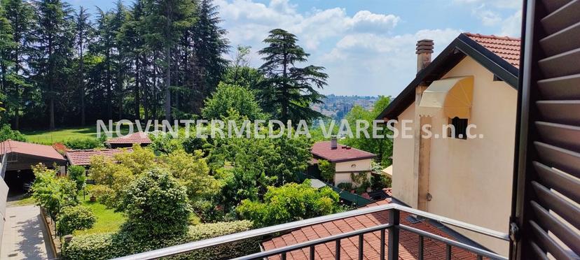 Villa a schiera in Via Oslavia, Varese — foto 2 di 5