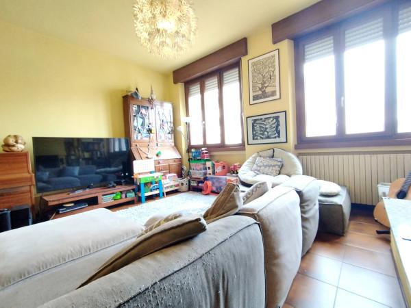 Trilocale in Via Volturno, Lissone