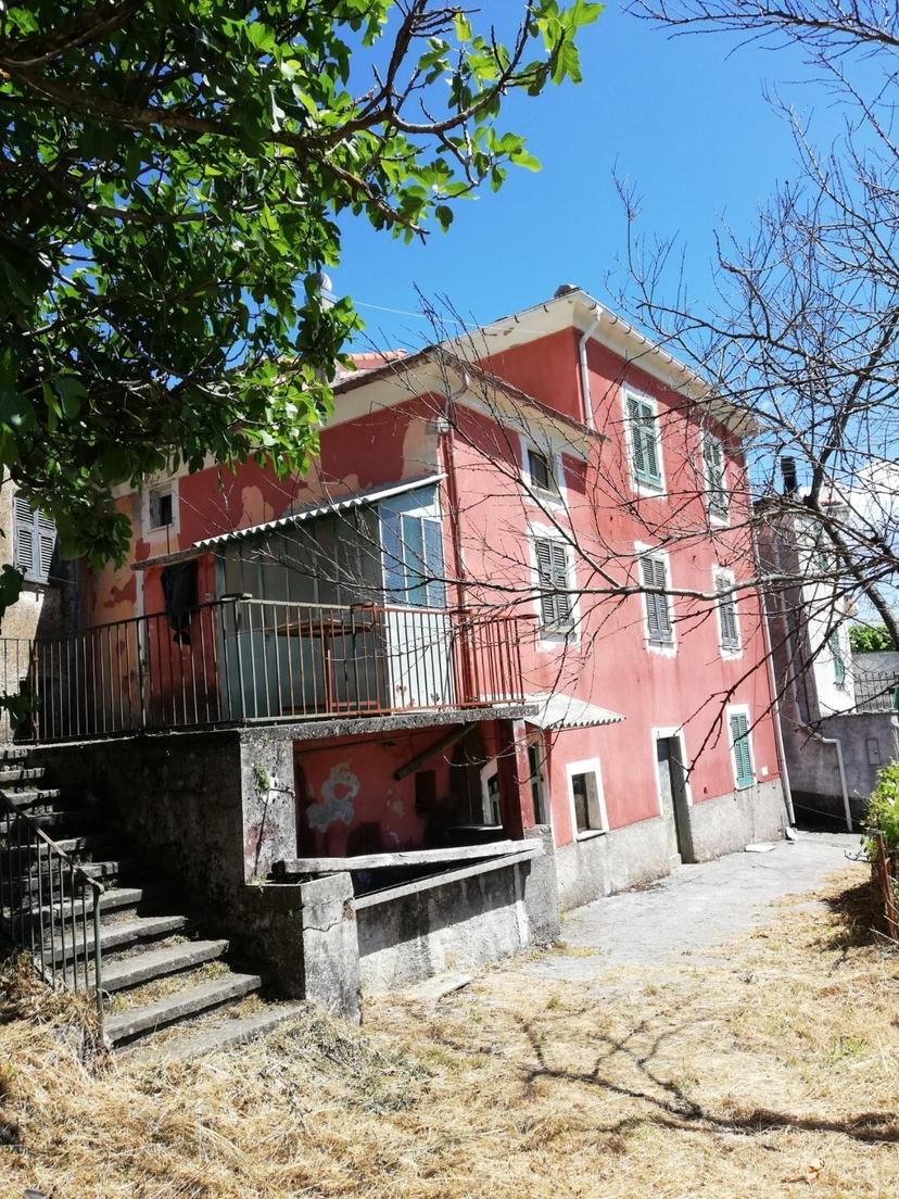 Casa indipendente in Località Ghiggeri, Varese Ligure — foto 2 di 5