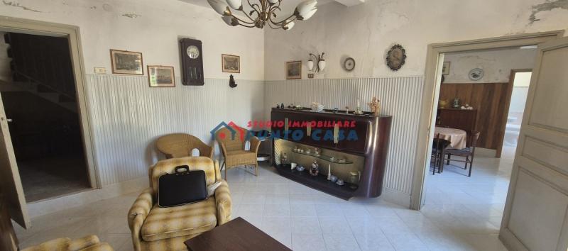 Casa indipendente in Via Monte Cofano, Valderice — foto 3 di 5