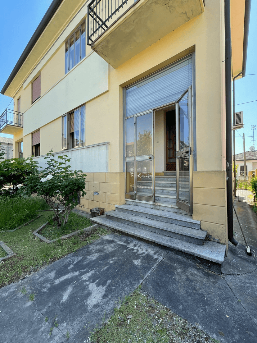 Villa bifamiliare in Via Pierdomenico Frattini 43, Legnago — foto 2 di 5