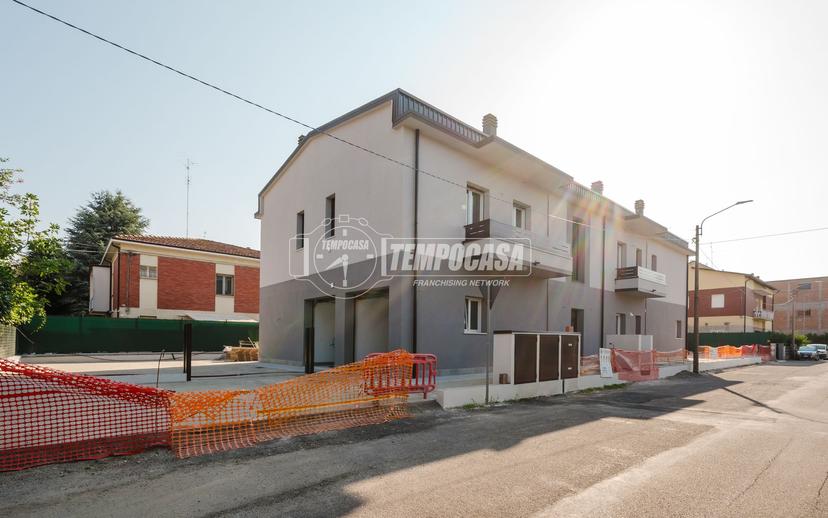 Trilocale in Via Alessandro Volta 5, San Cesario sul Panaro — foto 4 di 5