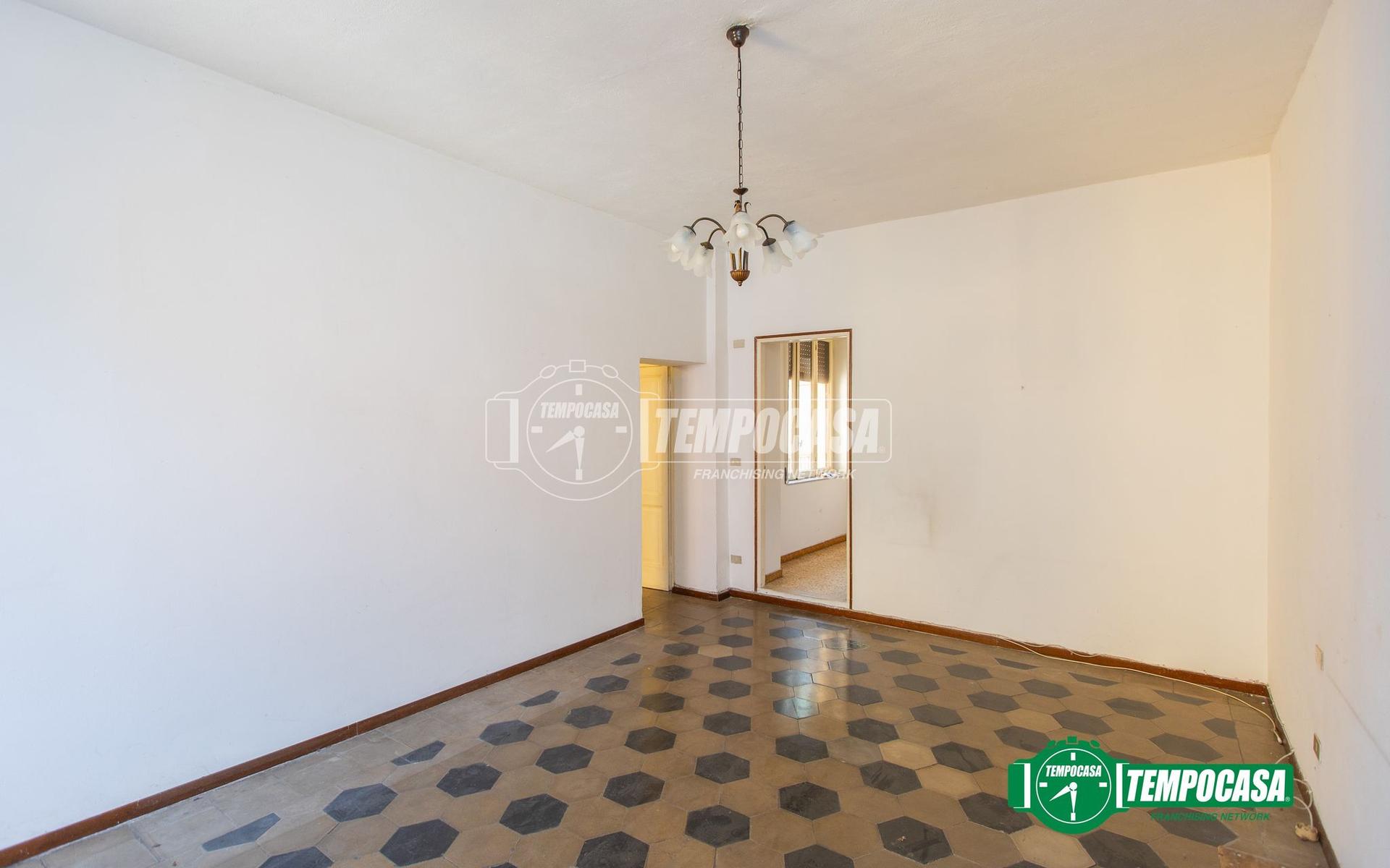 Trilocale in Via Pozzolo 19/21, Oleggio
