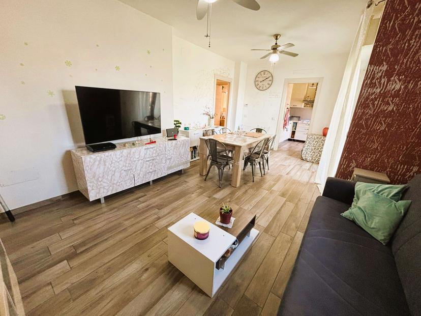 Quadrilocale in Via dei Campi 10, Roseto degli Abruzzi — foto 2 di 5
