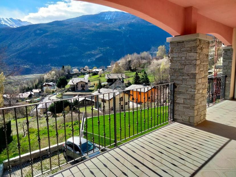 Trilocale in Frazione Rovine 95, Sarre — foto 5 di 5