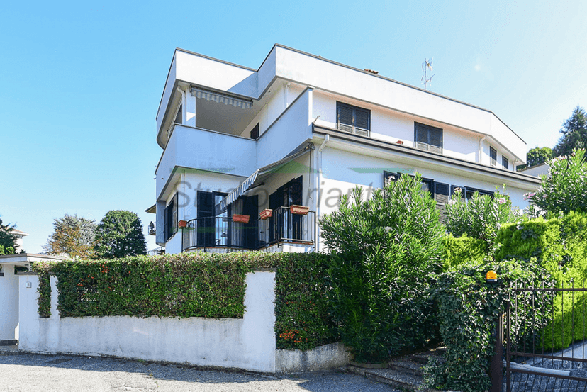 Villa bifamiliare in Via Vignareto, Besana in Brianza — foto 3 di 5
