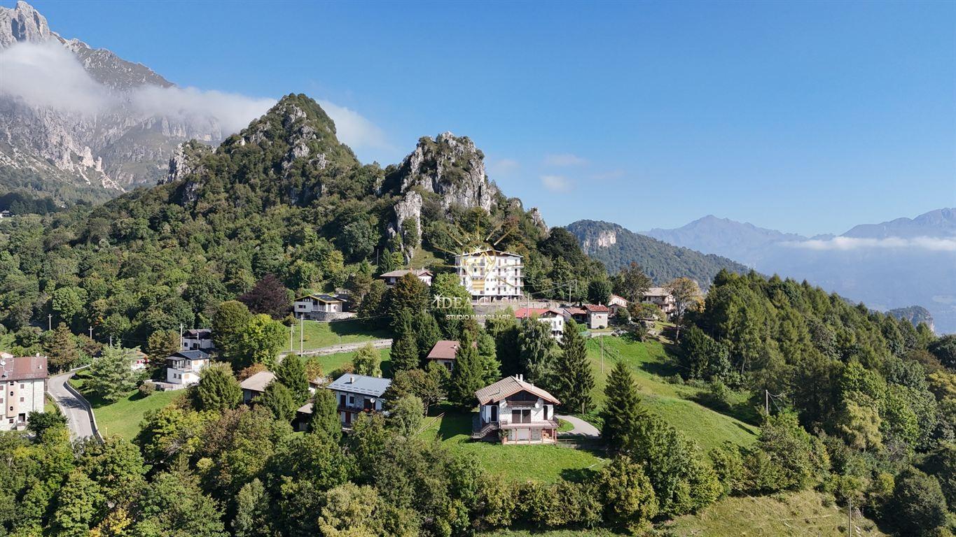 Trilocale in Zucco 7, Ballabio