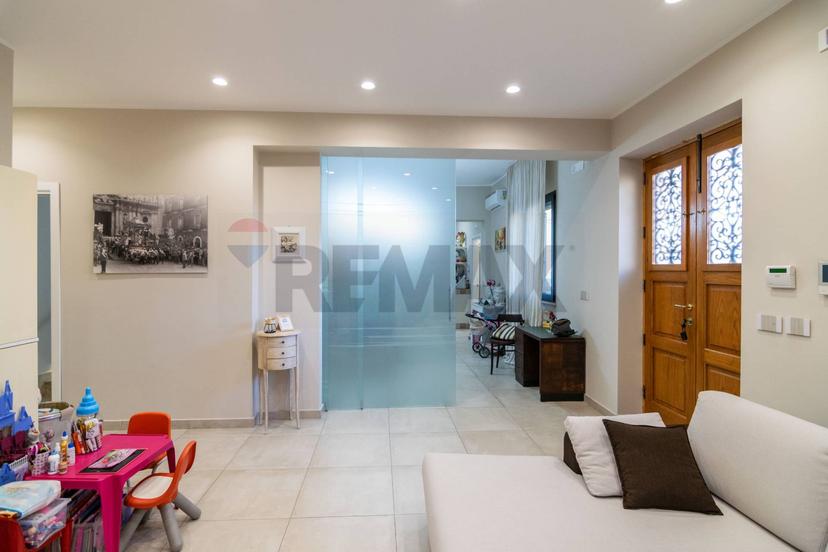Casa indipendente in Via Vittorio Emanuele II 153, Acireale — foto 2 di 5