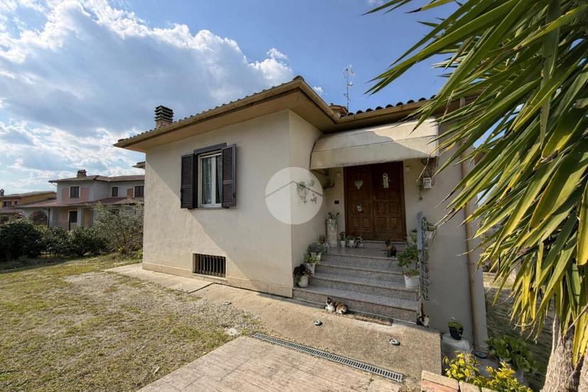 Villa in Viale Veneto Lotti, Magliano Sabina — foto 4 di 5