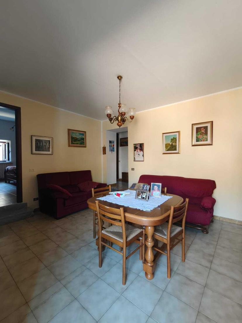 Casa indipendente, Licciana Nardi — foto 2 di 5