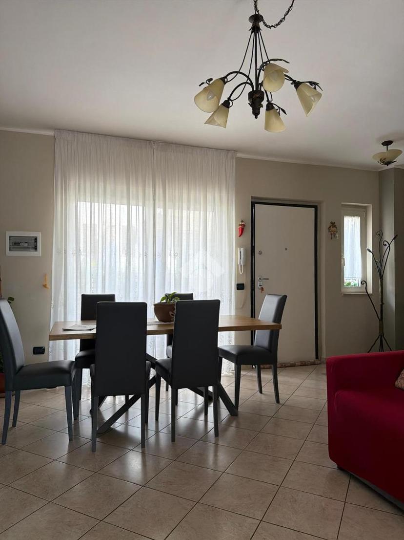 Villa a schiera in Via Casa Bucci 62, Pozzilli — foto 3 di 5