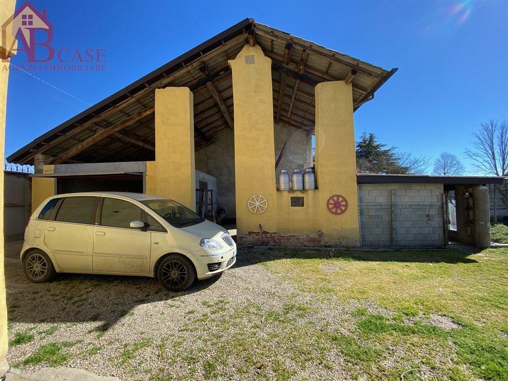 Villa in Via Mazzini 8, Gambolò