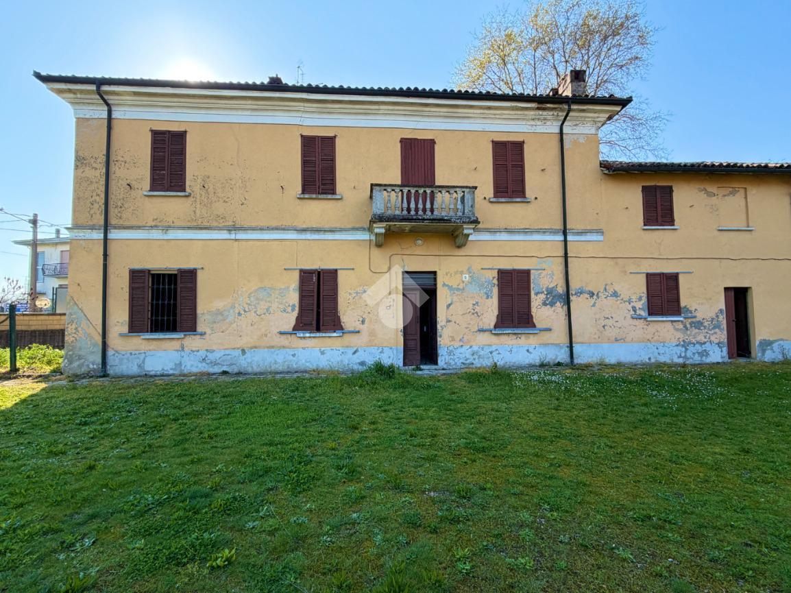 Casa indipendente in Via Colombera 3, Broni