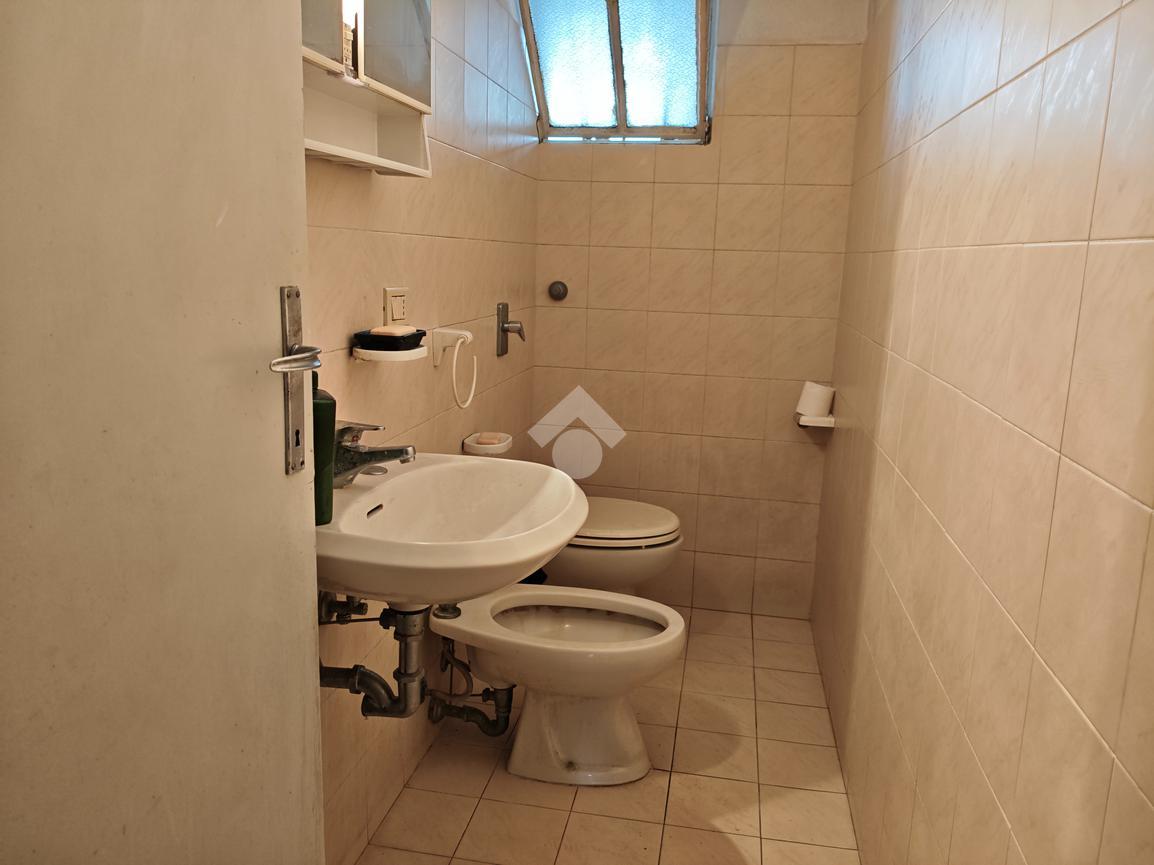 Villa in Via Caduti del Lavoro 11, Curtatone